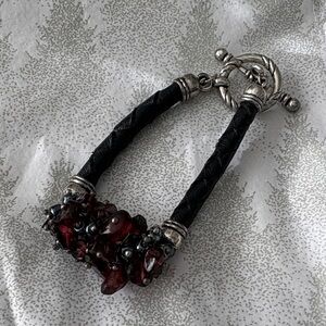 Chic Black and Red Gemstone Bracelet